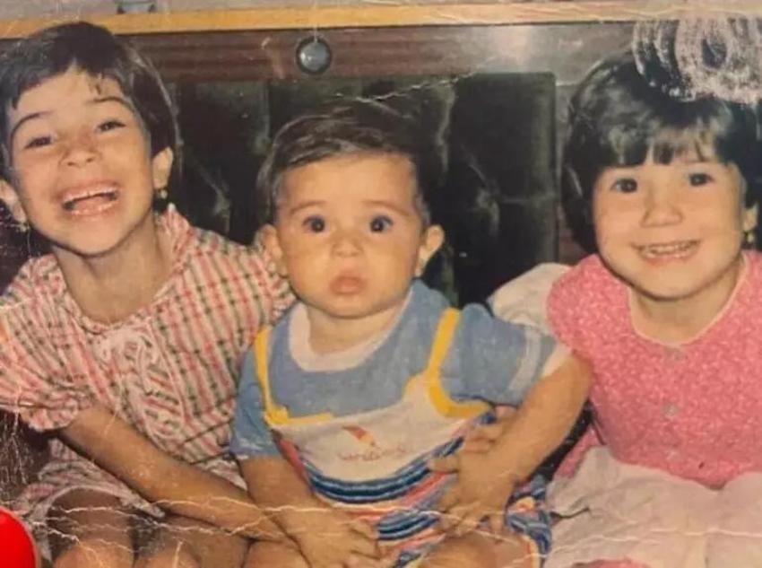 Yıllar sonra aynı pozu verdiler! 'Değişen sadece saç rengi'