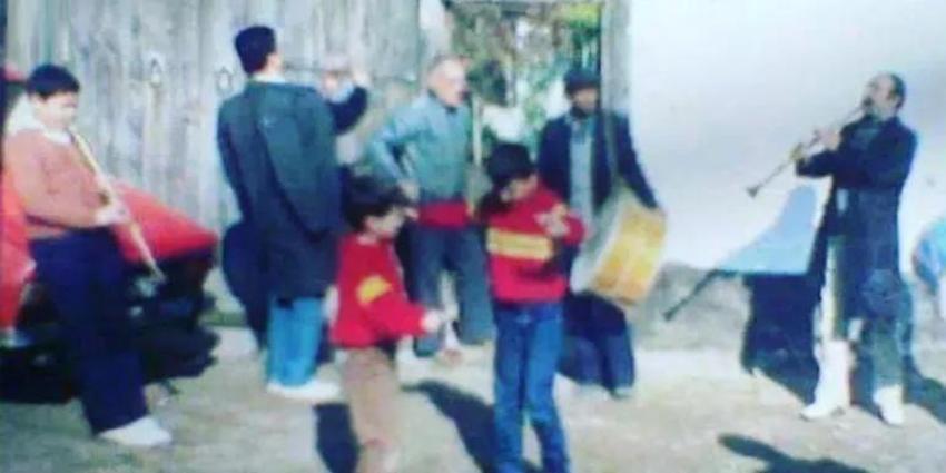 Yıllar sonra aynı pozu verdiler! 'Değişen sadece saç rengi'