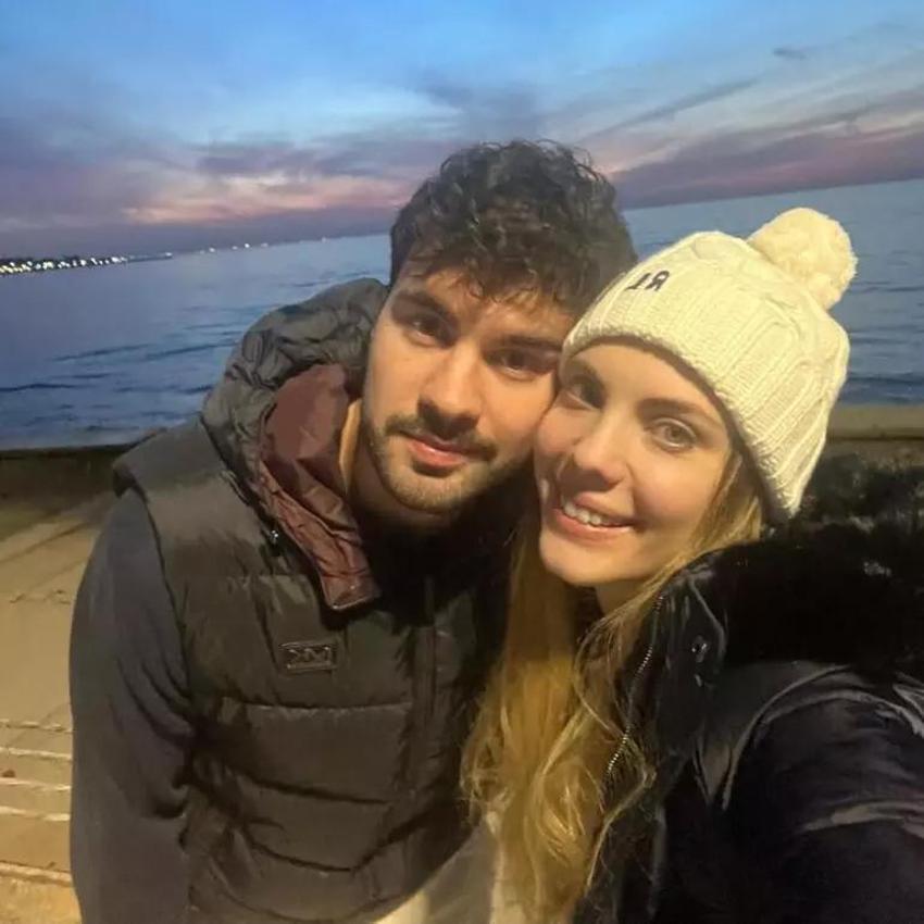 Eda Ece ve Buğrahan Tuncer'den doğal poz!