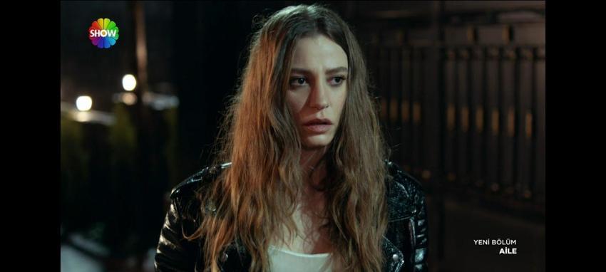 Kerem Bürsin eski sevgilisi Serenay Sarıkaya'nın Aile dizisini yorumladı!