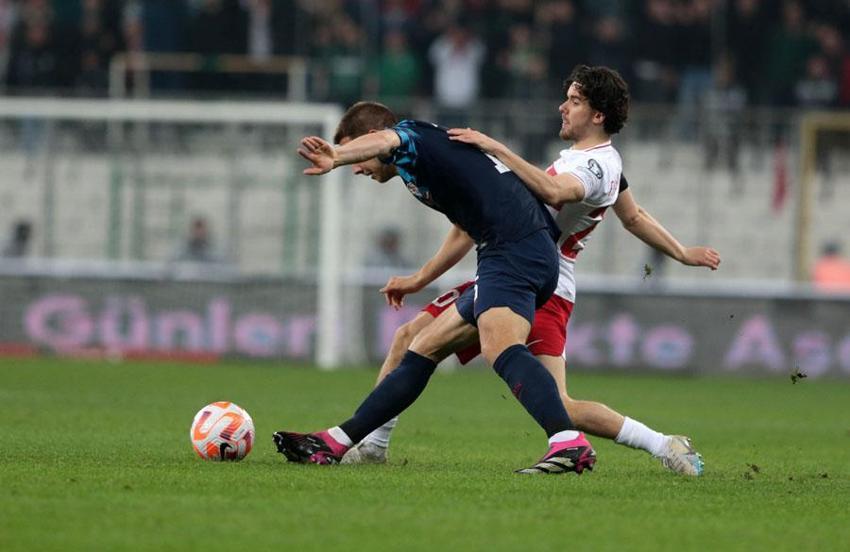 2-0'lık mağlubiyetin faturası Stefan Kuntz'a kesildi: Sen de mi Jorge Jesus'a özendin?