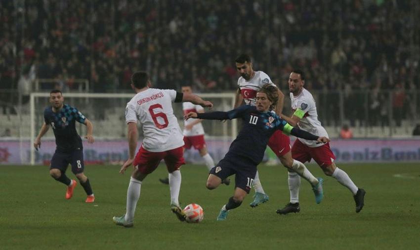 Oynayan 31 futbolcu içerisinde bir tek o beğenildi! 'Resmen mucize'