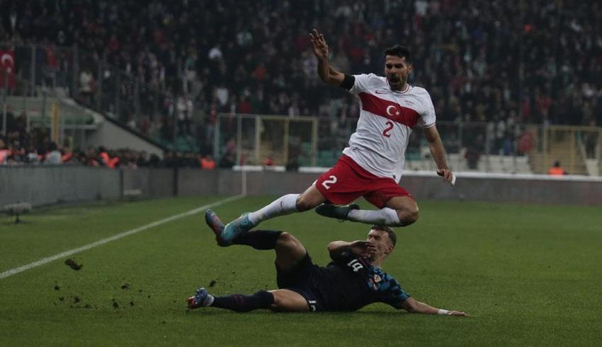 Oynayan 31 futbolcu içerisinde bir tek o beğenildi! 'Resmen mucize'