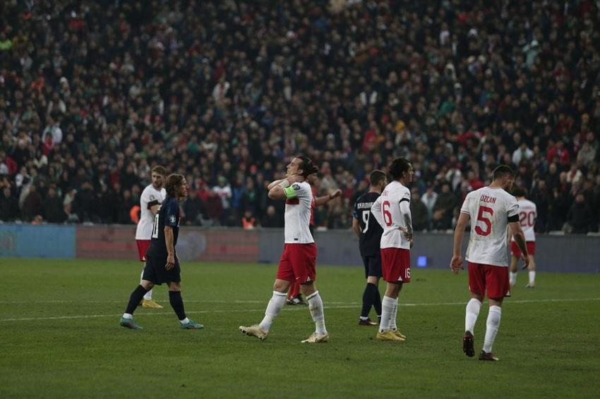Oynayan 31 futbolcu içerisinde bir tek o beğenildi! 'Resmen mucize'