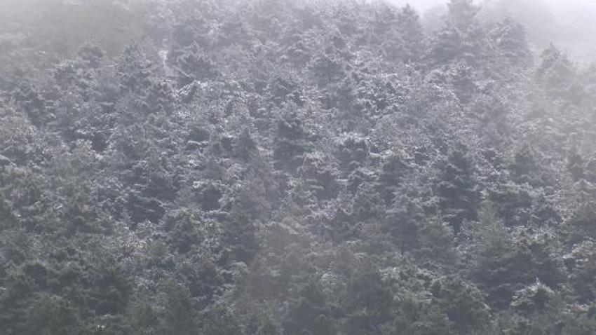 Yoğun kar yağışı başladı! Sıcaklık 15 derece düşüyor, Meteoroloji son dakika 56 il için uyardı