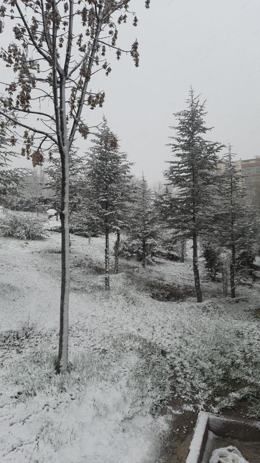 Yoğun kar yağışı başladı! Sıcaklık 15 derece düşüyor, Meteoroloji son dakika 56 il için uyardı