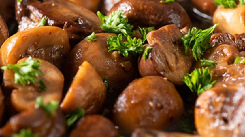 Bilinçsiz tüketimi öldürüyor! Belirtileri tek tek açıklandı