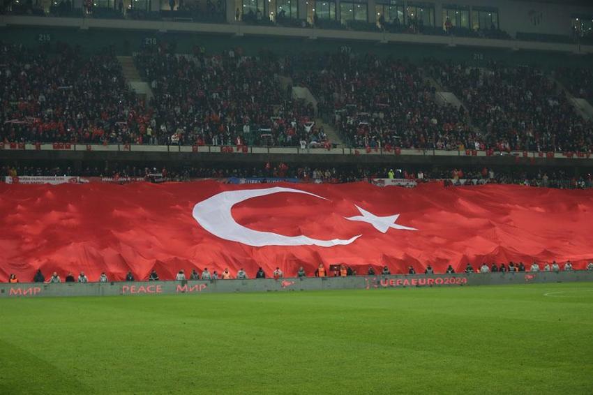 Mehmet Büyükekşi ve Kuntz bu olayı tarihten silemeyecek: İğrenç bir şekilde gönderdiniz