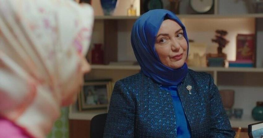 Sibel Taşçıoğu ile Kızılcık Şerbeti Pembe'nin alakası yok! Gerçek halini kimse tanıyamadı