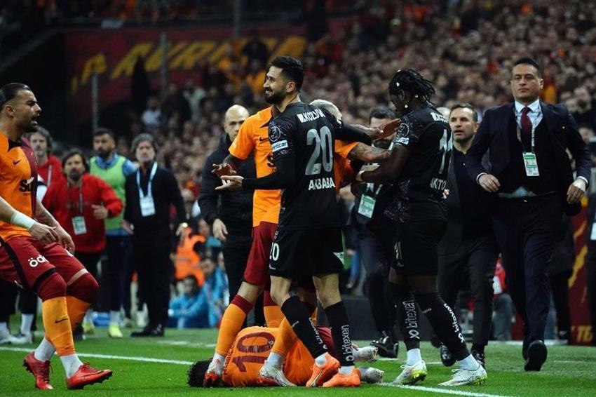 Galatasaray, Adana Demirspor karşısında hata yapmadı kritik goller son anlarda geldi