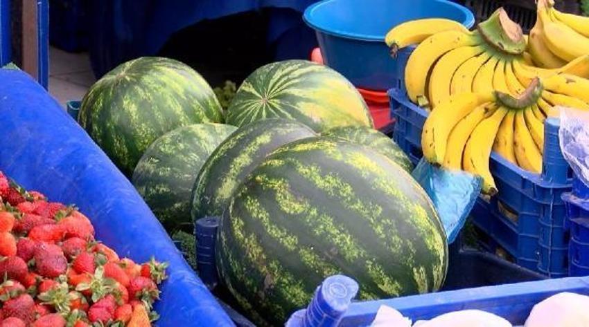 Karpuz tezgahlarda yerini aldı! İşte kilo fiyatları