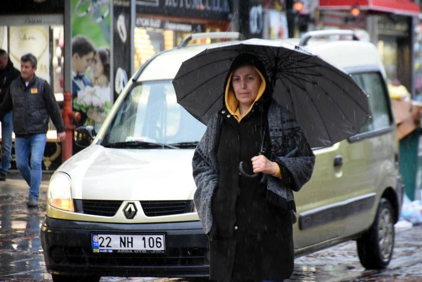 Kuvvetli kar ve yağmur geliyor! Meteoroloji son dakika duyurdu: İstanbul dahil 10 il için flaş uyarı geldi