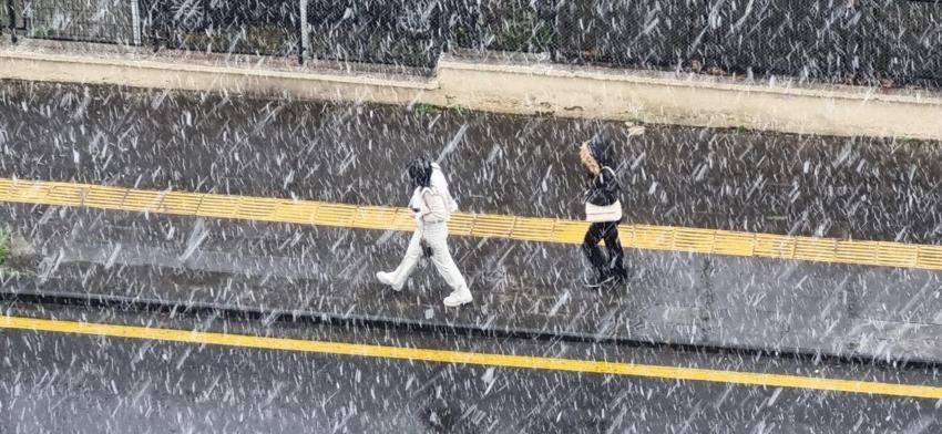 Kuvvetli kar ve yağmur geliyor! Meteoroloji son dakika duyurdu: İstanbul dahil 10 il için flaş uyarı geldi