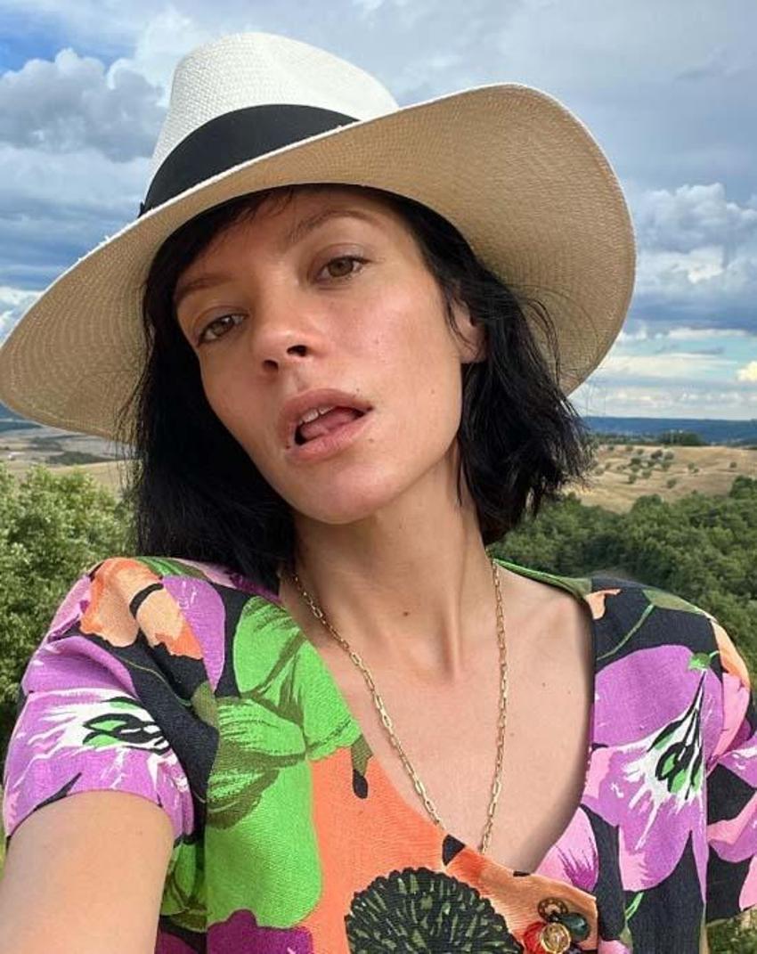 Ünlü şarkıcı Lily Allen hastalığını açıkladı!