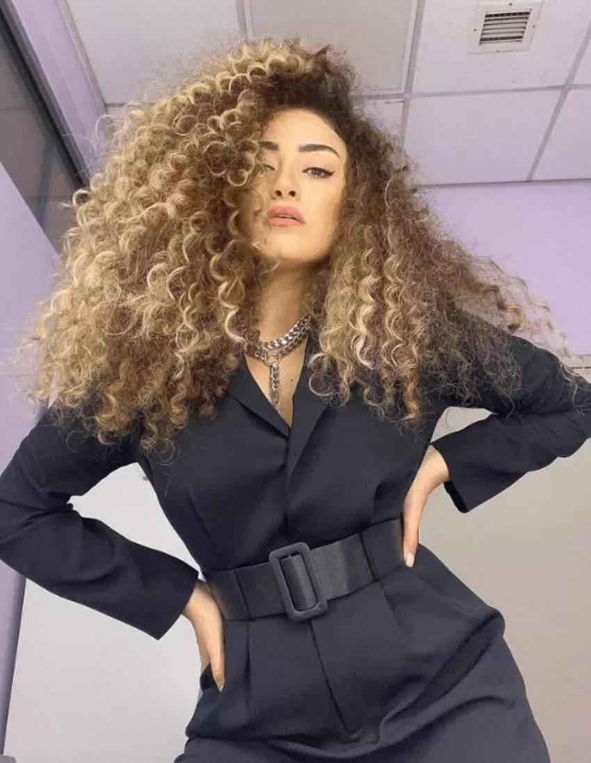 Dilan Çıtak Tatlıses'ten Miami pozları! "Photoshopla boyunu mu uzattın?"