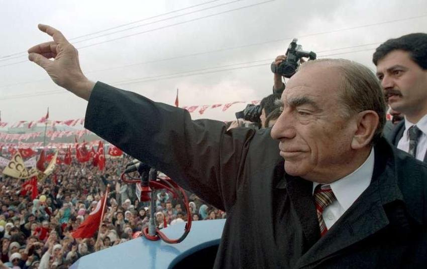 Alparslan Türkeş ne zaman öldü? Başbuğ Alparslan Türkeş'in ölüm tarihi ve unutulmaz sözleri