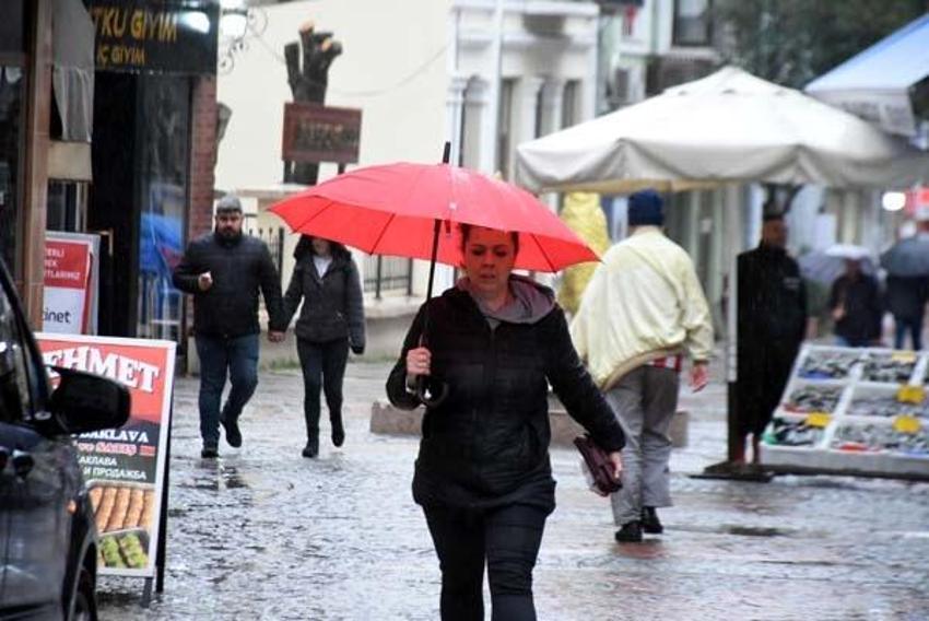60 ilde şiddetli fırtına ve yağmur başlıyor! Kış geri döndü, Meteoroloji'den son dakika alarmı