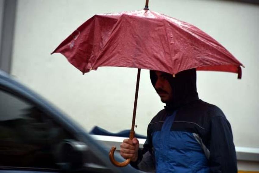 60 ilde şiddetli fırtına ve yağmur başlıyor! Kış geri döndü, Meteoroloji'den son dakika alarmı