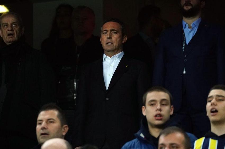 Ali Koç futbolcuları haşladı Jorge Jesus birden araya girdi: Ne diyeceksen yüzüme söyle