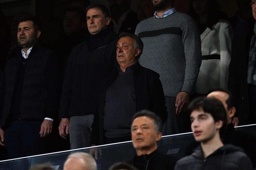 Ali Koç futbolcuları haşladı Jorge Jesus birden araya girdi: Ne diyeceksen yüzüme söyle