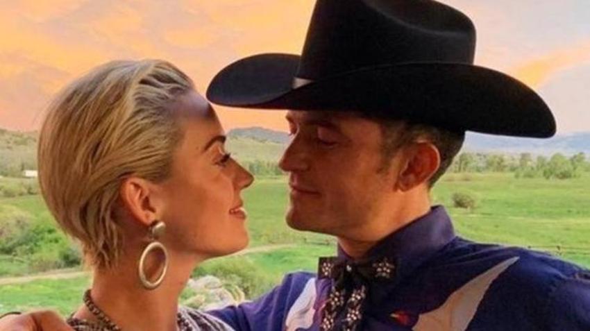 Katy Perry nişanlısı Orlando Bloom'a söz verdi!