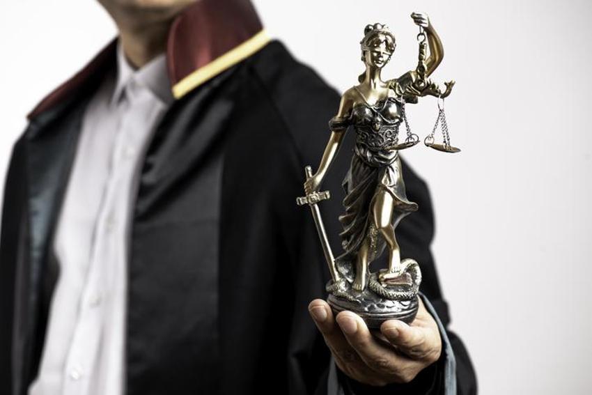 5 Nisan Avukatlar günü kutlama mesajları ve kısa sözler! Arkadaşa, sevgiliye, eşe, meslektaşa resimli Avukatlar günü mesajları ve avukatlar günü kutlu olsun sözleri!