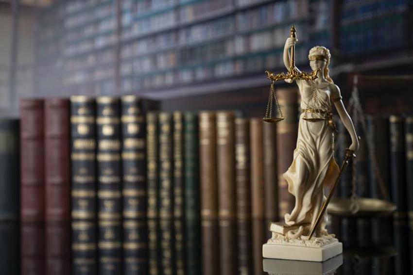 5 Nisan Avukatlar günü kutlama mesajları ve kısa sözler! Arkadaşa, sevgiliye, eşe, meslektaşa resimli Avukatlar günü mesajları ve avukatlar günü kutlu olsun sözleri!