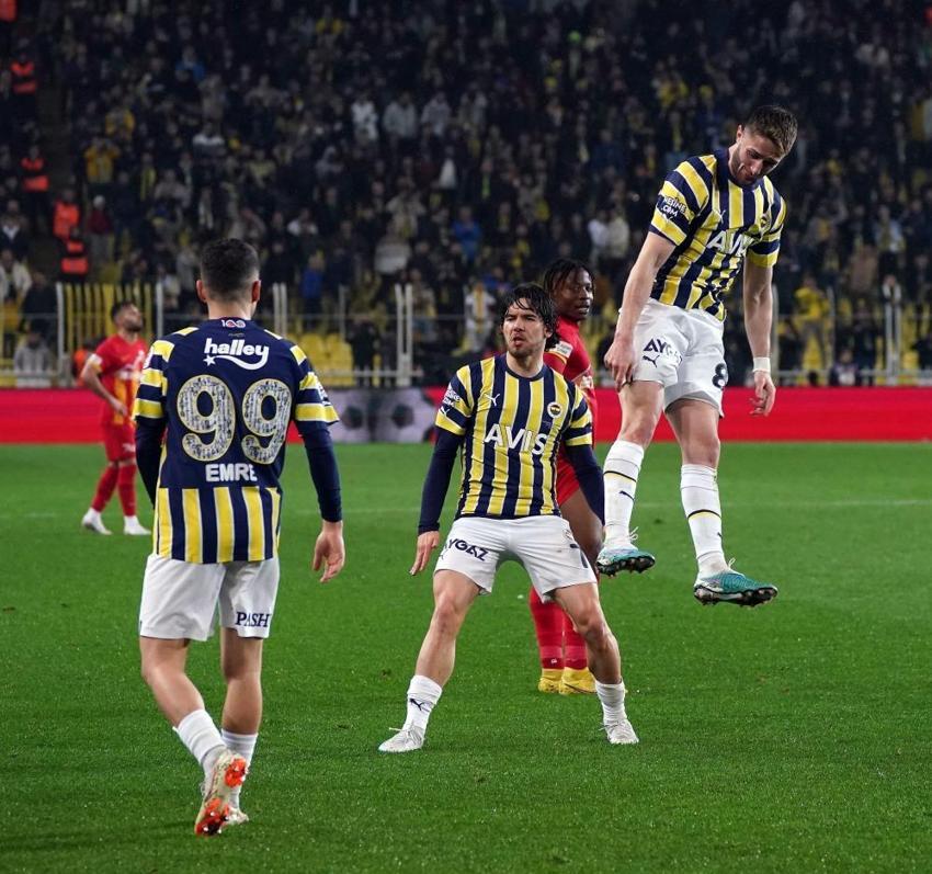 Fenerbahçe-Kayserispor maçına damga vuran pozisyon: Gol iptali gerekirdi