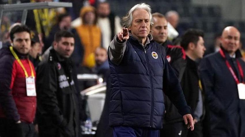 Fenerbahçe-Kayserispor maçına damga vuran pozisyon: Gol iptali gerekirdi