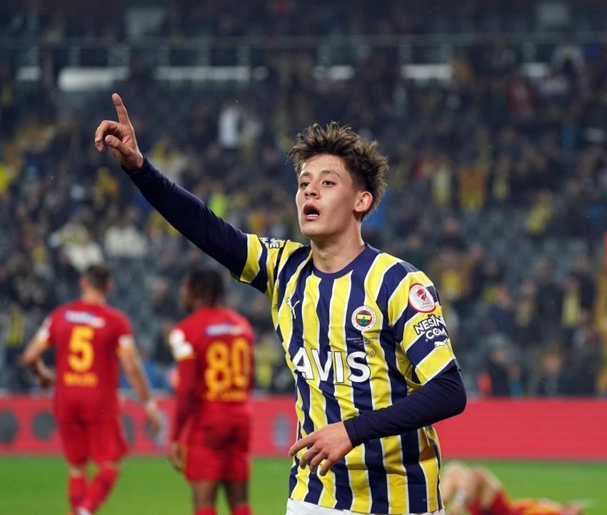 Fenerbahçe-Kayserispor maçına damga vuran pozisyon: Gol iptali gerekirdi
