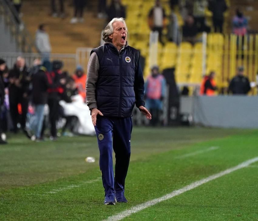 Fenerbahçe-Kayserispor maçına damga vuran pozisyon: Gol iptali gerekirdi