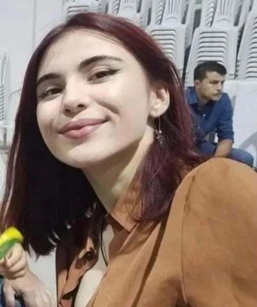 Çektiği video ile erkek arkadaşına 'Seni aldatmadım' diyen Bahar, kayalıklardan atladı