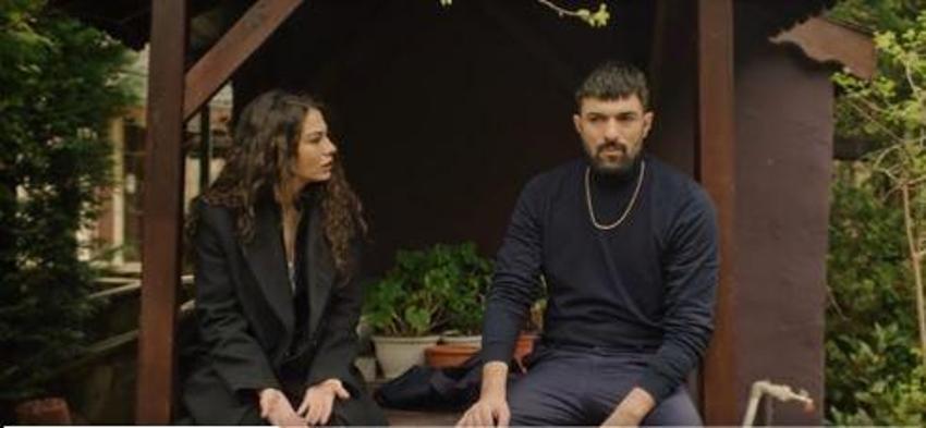 Adım Farah 7. bölüm fragmanı: Tahir Lekesiz teklifi Farah'ı güldürdü!