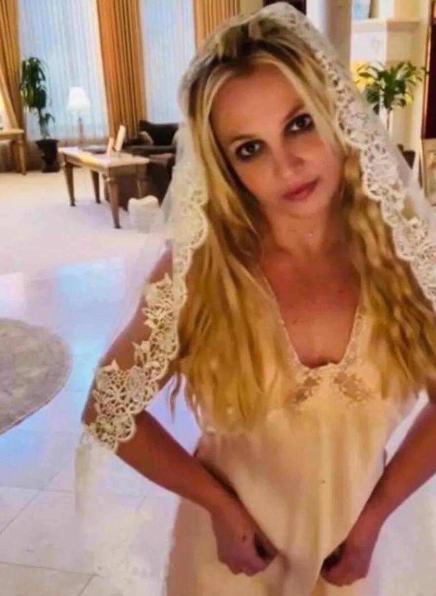 Fenton Bailey'den bomba açıklama: Britney Spears sandığınız gibi biri değil