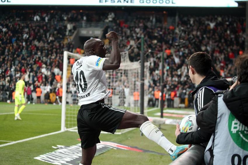 'Bu adam pire gibi tutabilene aşk olsun'