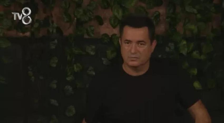 Acun Ilıcalı Survivor Asena'yı yıldız ilan etti! Asena mavi takıma geçti, Aziz çıldırdı!