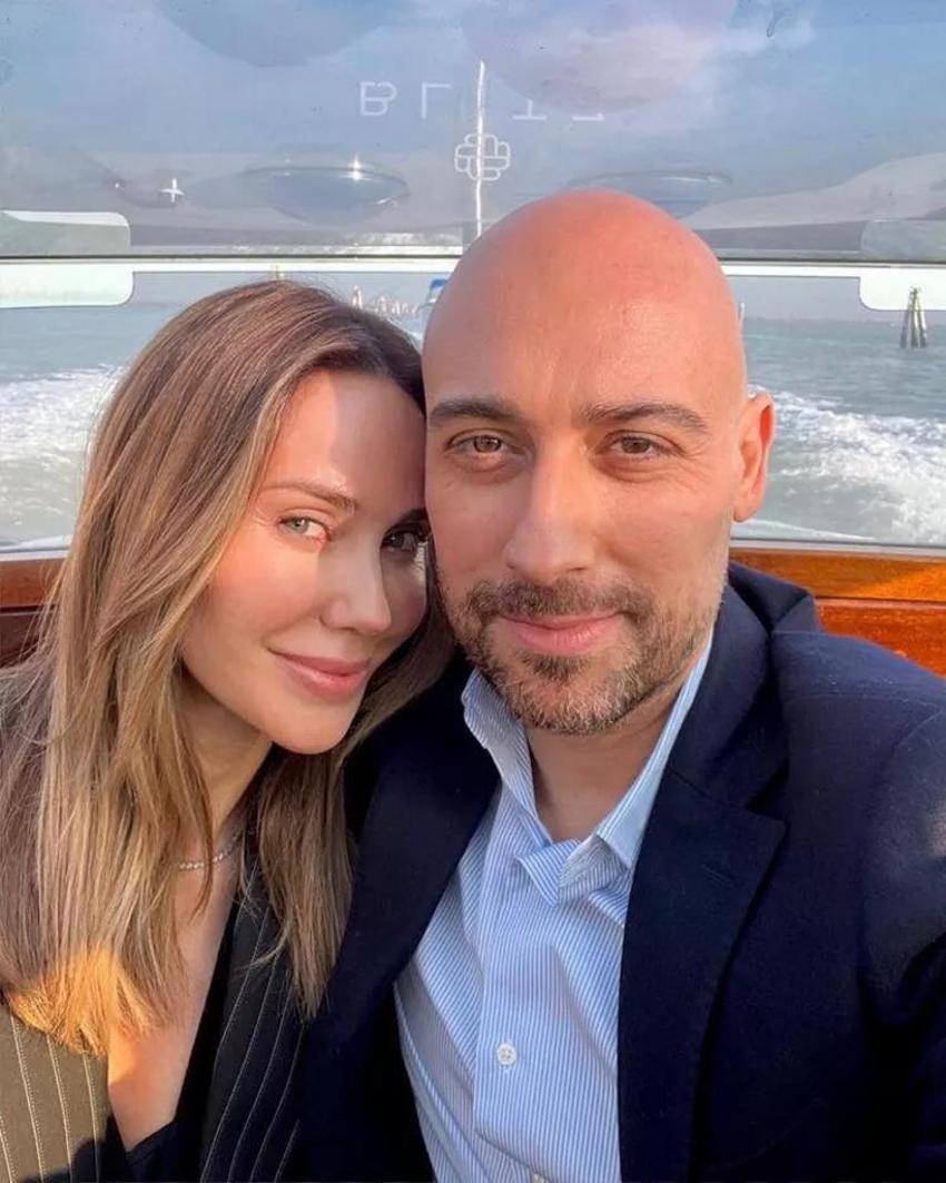 Demet Şener'e Tolga Arman'dan romantik kutlama! 'Dünyanın en şanslı kadınıyım'