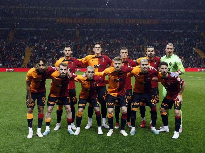 2018'de Cocu'yu mahvetmişti! Gelirse Galatasaray'ı en az 5 sene götürecek sol bek