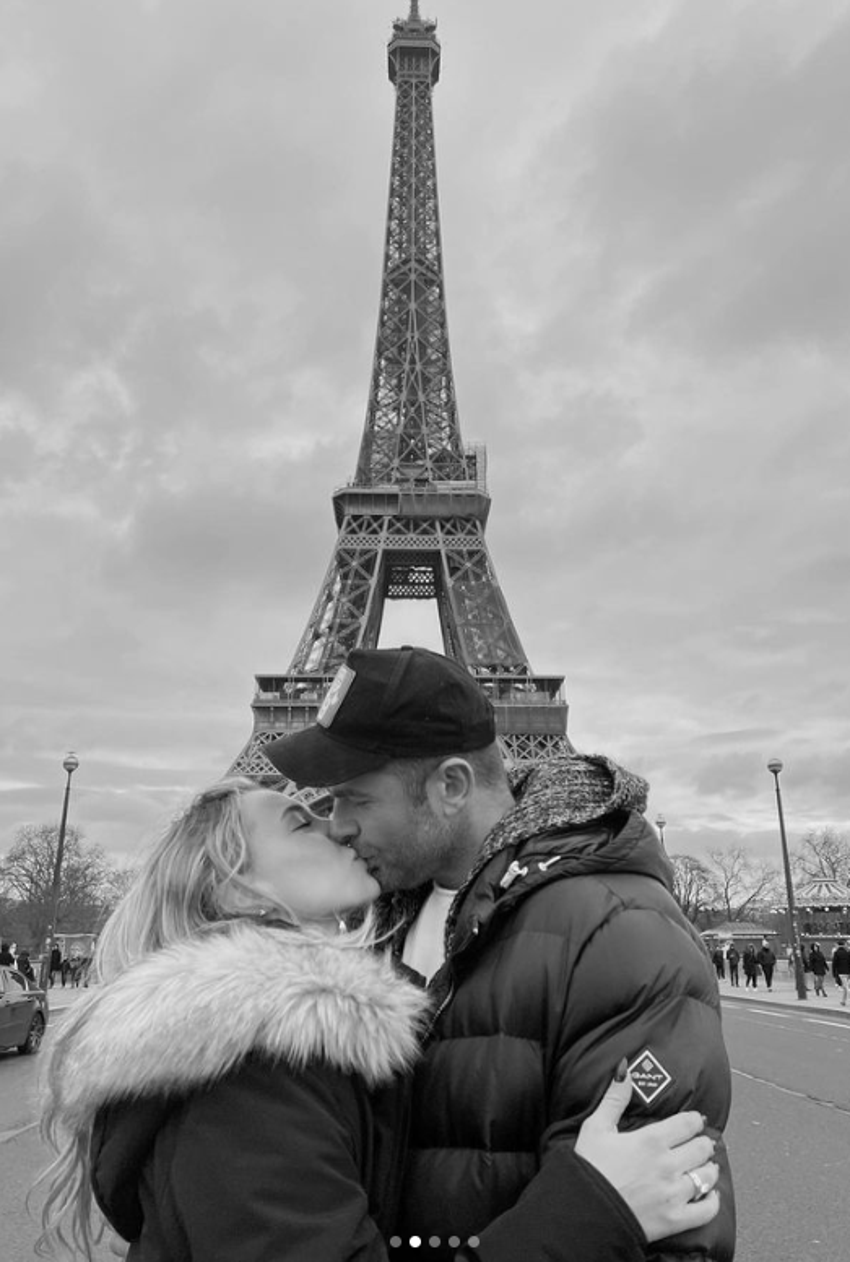 Sude Burcu'dan romantik paylaşımlar! 'Hayatımın anlamısın'