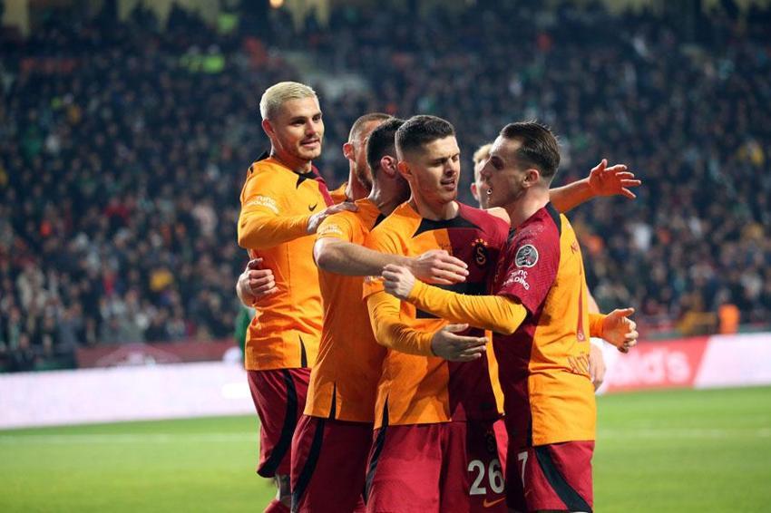 Mario Gomez Galatasaray'ın yıldız forvetini bitirdi! 15 milyon euro'luk transfer bombası