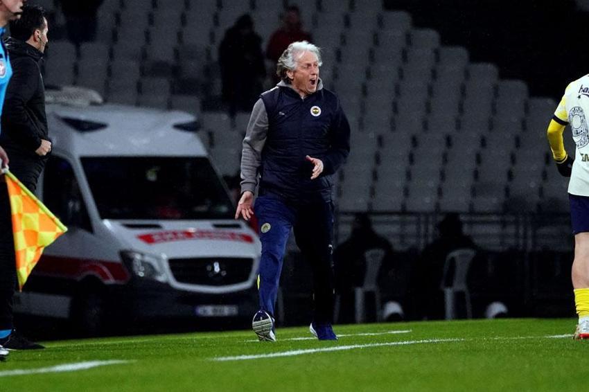 'Bu sene yaşadıklarımı bir daha yaşamak istemiyorum Jorge Jesus varsa seneye ben yokum'