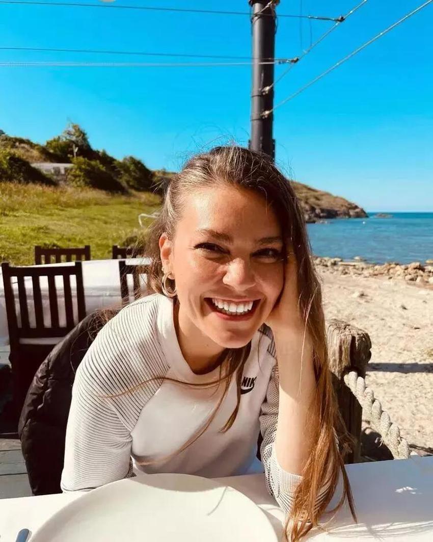 Aslı Enver'den eşi Berkin Gökbudak'a romantik kutlama!