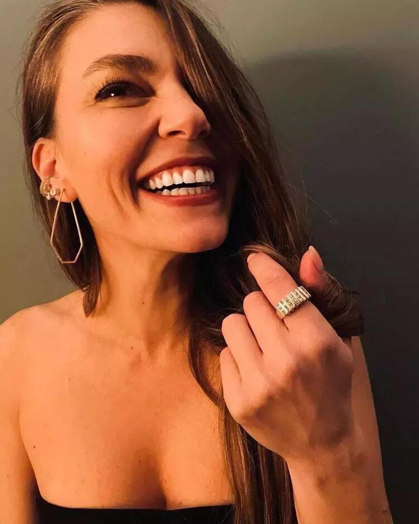 Aslı Enver'den eşi Berkin Gökbudak'a romantik kutlama!