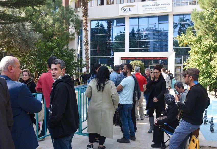 EYT'de prim ve sigorta ile ilgili yeni gelişme! Emeklilik için ‘1260 gün’ çözümü