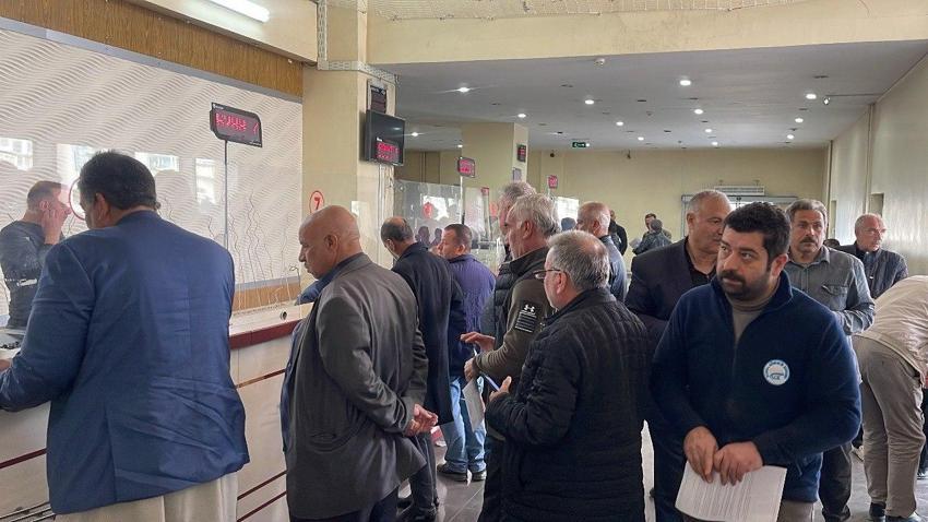 EYT'de prim ve sigorta ile ilgili yeni gelişme! Emeklilik için ‘1260 gün’ çözümü