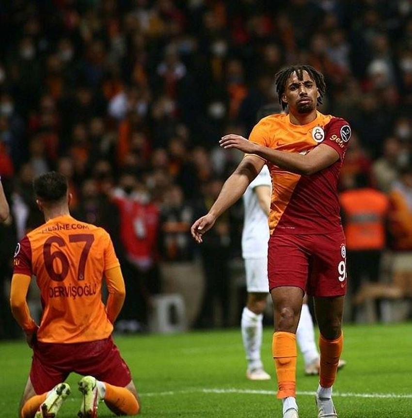 Eyvah Galatasaray taraftarlarına kötü haber! Fatih Terim'in 8 milyon euro'luk transferi geri dönüyor
