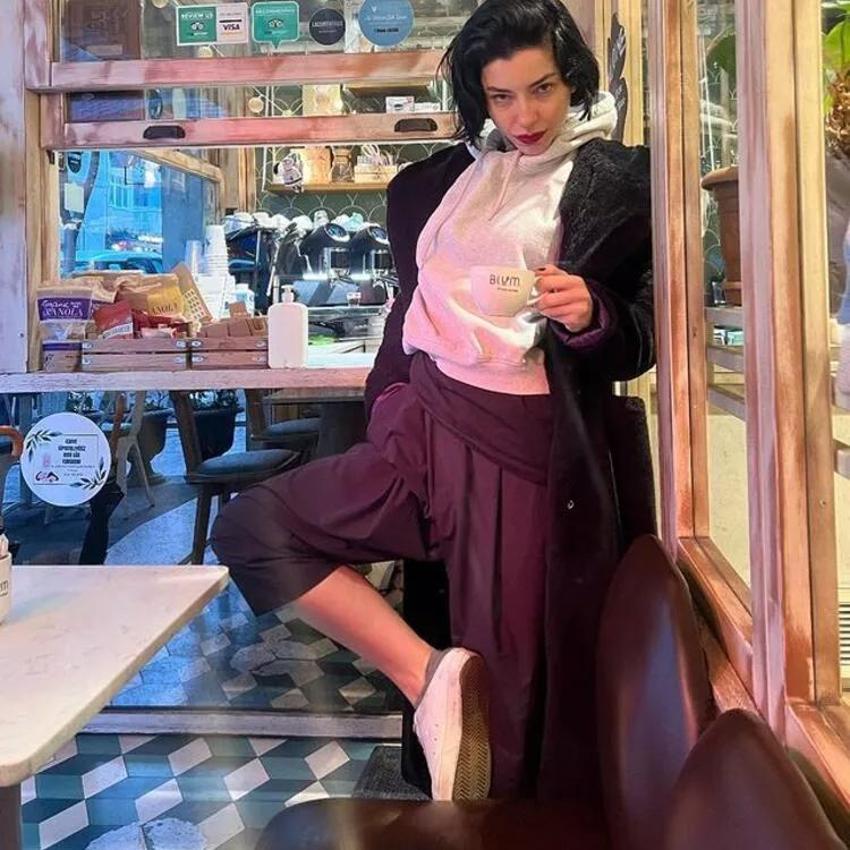 Merve Boluğur transparan giydi! Sosyal medya sallandı