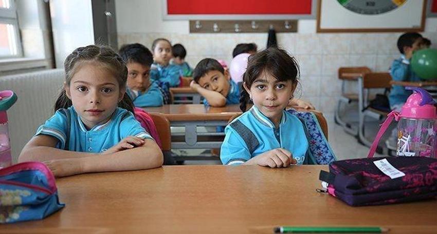 Pazartesi okul var mı, yarın okullar tatil mi? 24 Nisan okullar tatil mi 2023, bayramdan sonra okullar ne zaman açılacak 2023?