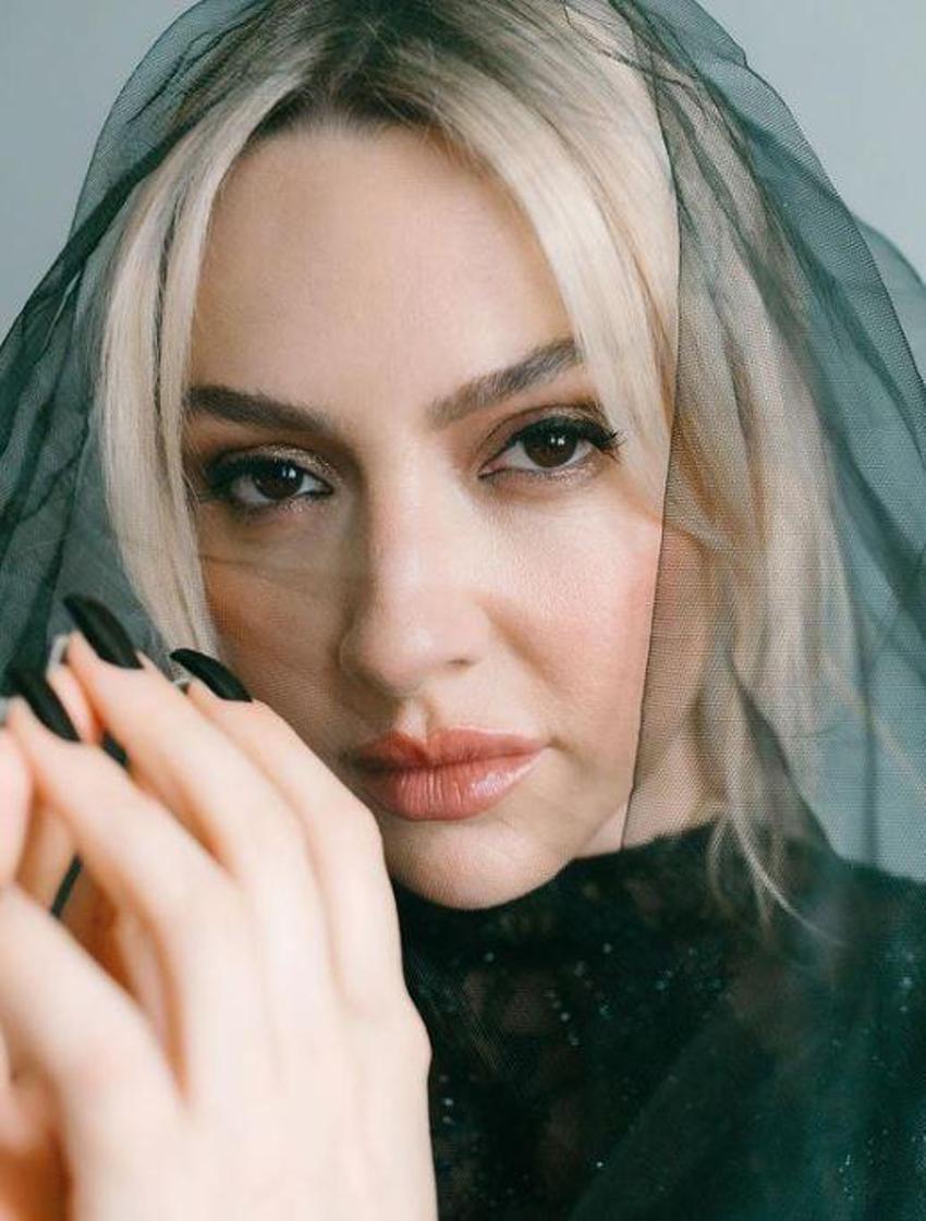 Hadise, Mehmet Dinçerler'e göndermede bulundu, biten evliliğini anlattı!