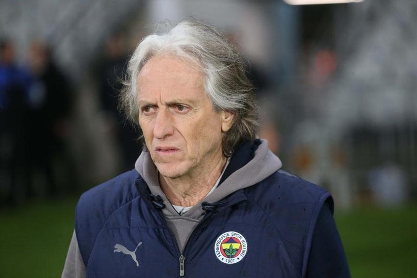 Fenerbahçe'de Jorge Jesus dönemi sona erdi! 'Helikopterle aldık getirdik kendisini bir şey zannetti'